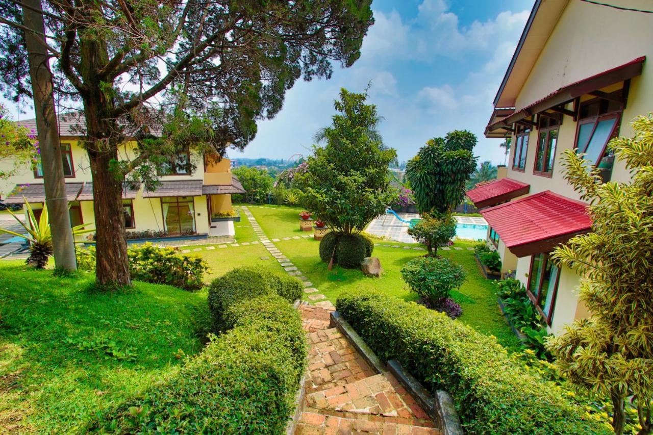 The Jayakarta Cisarua Hotel Puncak Buitenkant foto