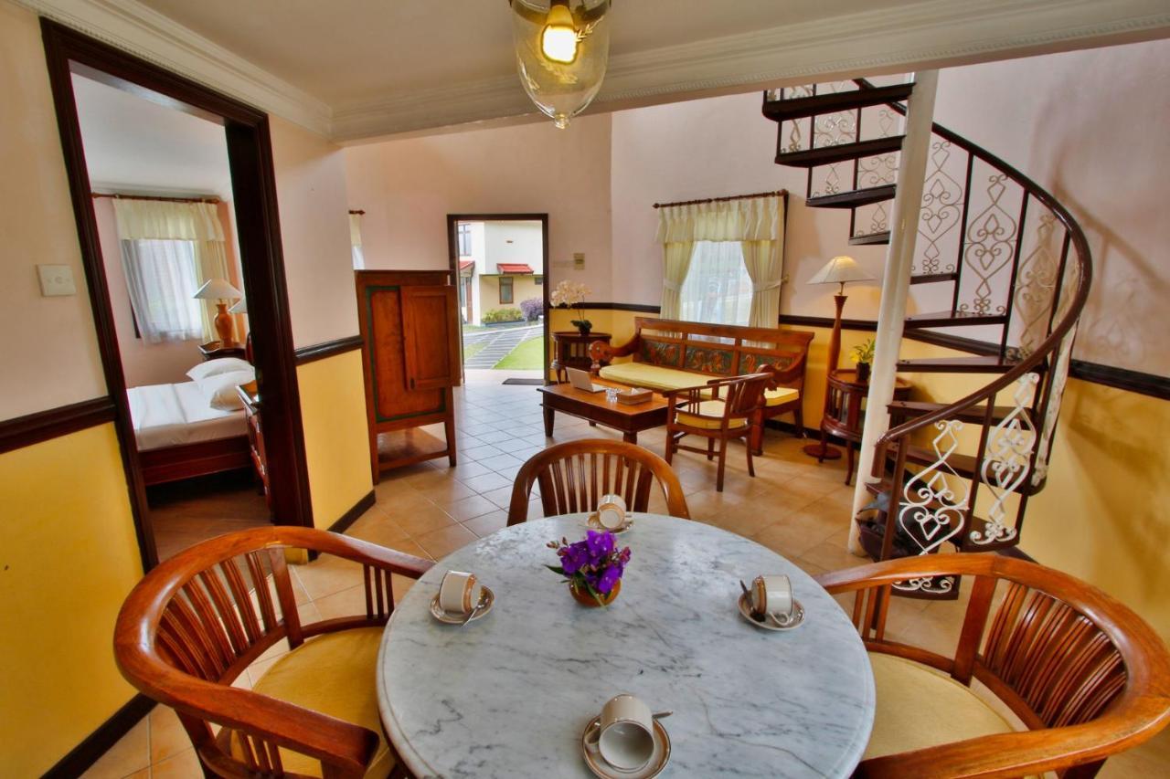 The Jayakarta Cisarua Hotel Puncak Buitenkant foto