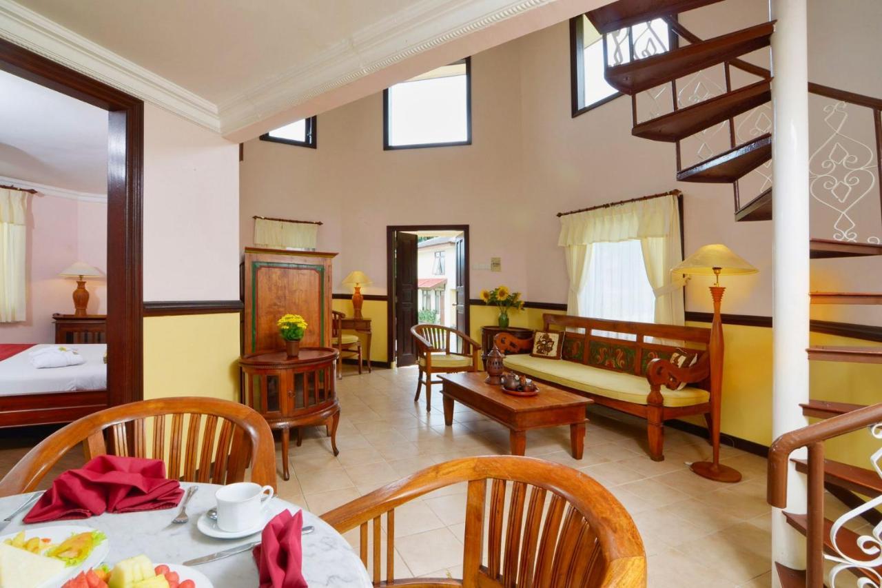 The Jayakarta Cisarua Hotel Puncak Buitenkant foto
