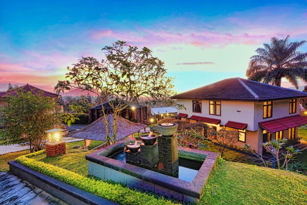 The Jayakarta Cisarua Hotel Puncak Buitenkant foto