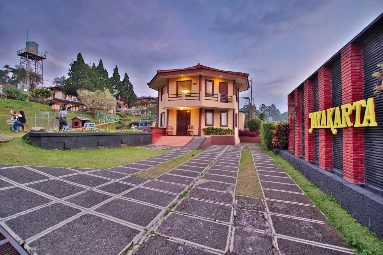 The Jayakarta Cisarua Hotel Puncak Buitenkant foto