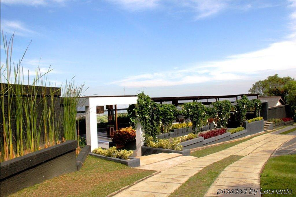The Jayakarta Cisarua Hotel Puncak Buitenkant foto