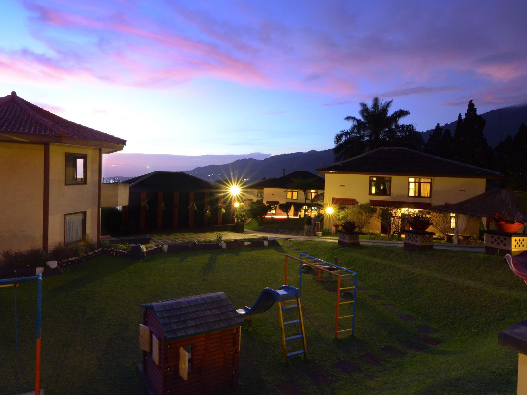 The Jayakarta Cisarua Hotel Puncak Buitenkant foto