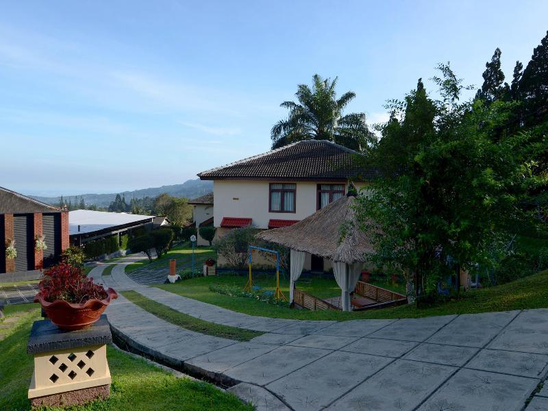 The Jayakarta Cisarua Hotel Puncak Buitenkant foto